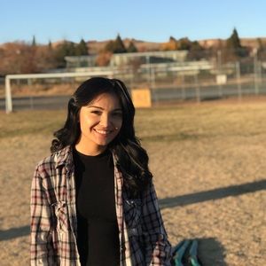 Meet your Posher, Yvette